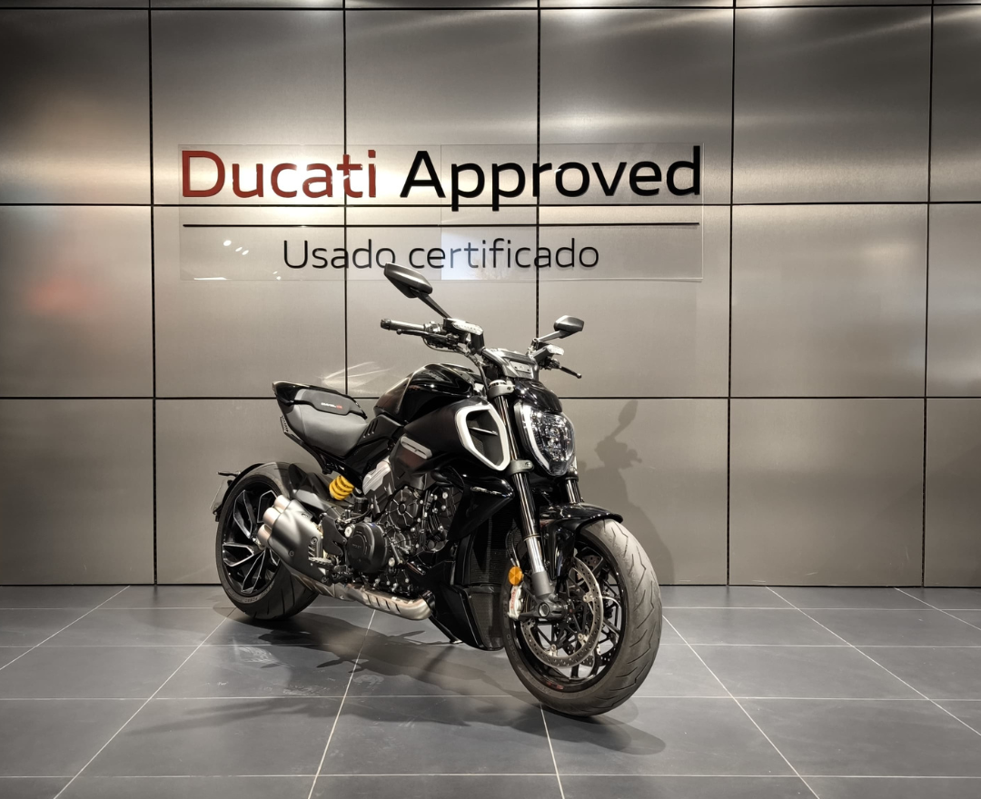 DIAVEL V4