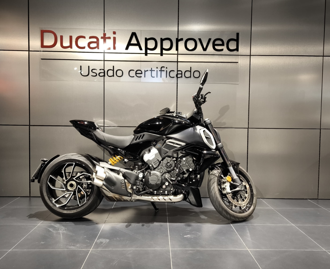 DIAVEL V4