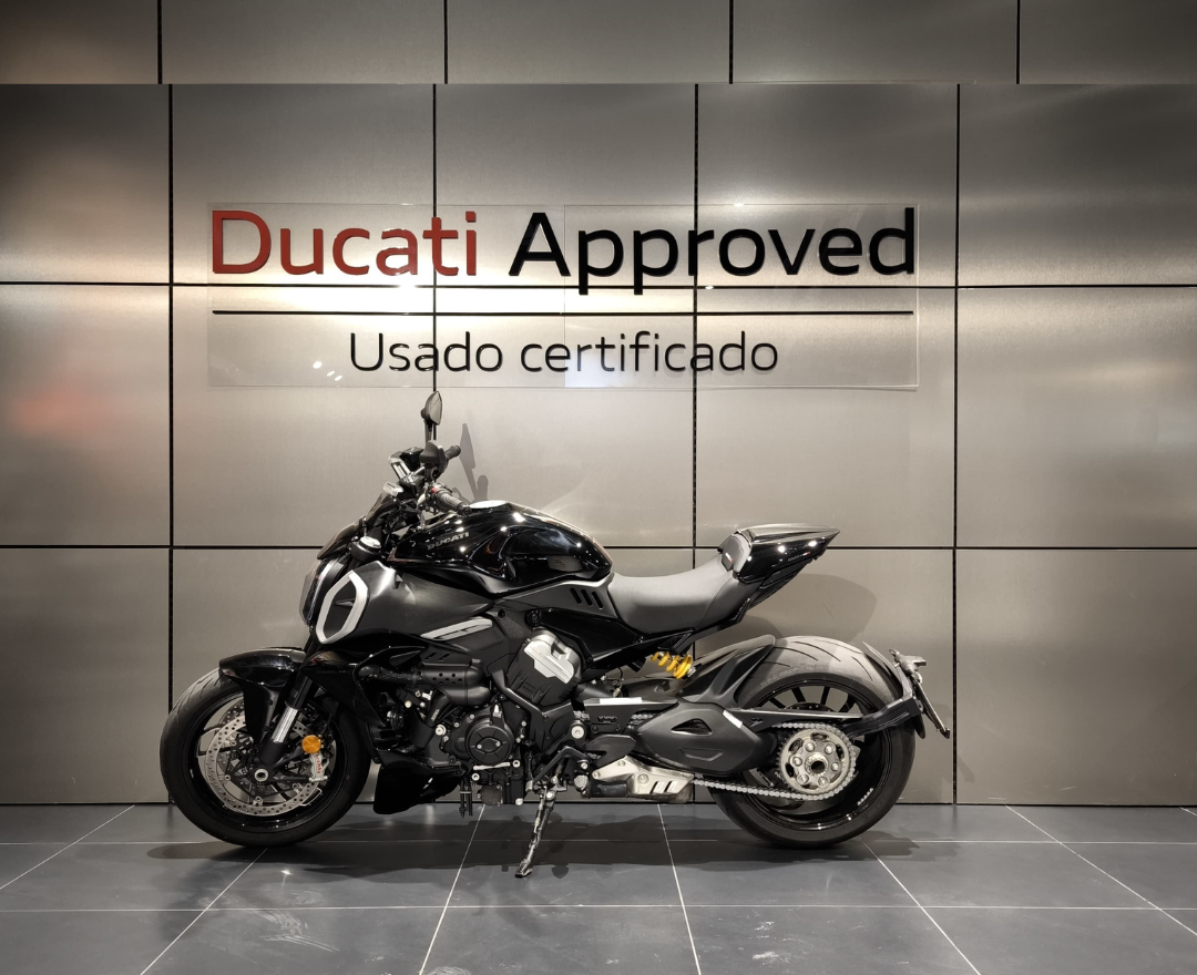DIAVEL V4