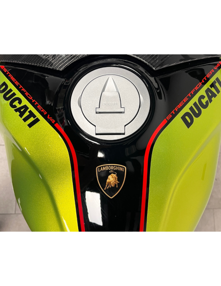 STREETFIGHTER V4 LAMBORGHINI