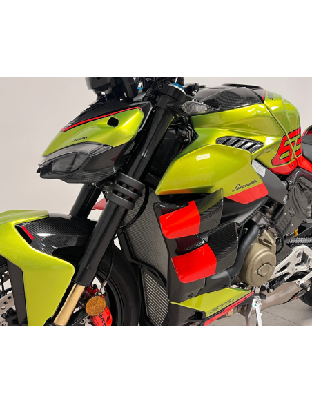 STREETFIGHTER V4 LAMBORGHINI