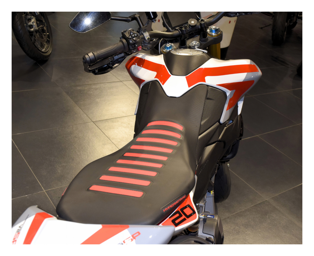 HYPERMOTARD V2 SP